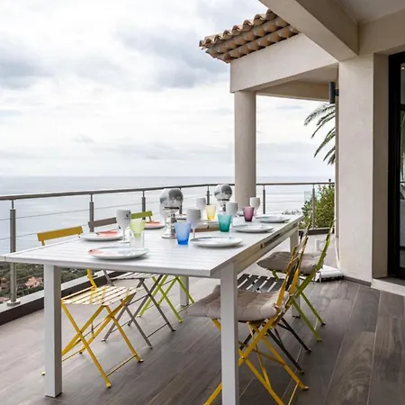 Magnificent House 180 M With Sea View * Les Issambres